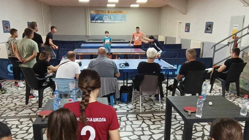 Održano okružno školsko takmičenje u stonom tenisu 